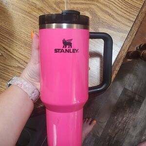 Stanley Pink Tumbler with Handle 40oz